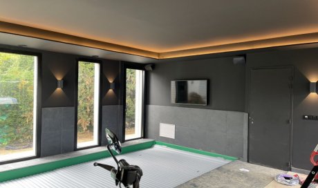 Installation électriques piscine intérieure - Monts du Lyonnais - Alextricité Générale
