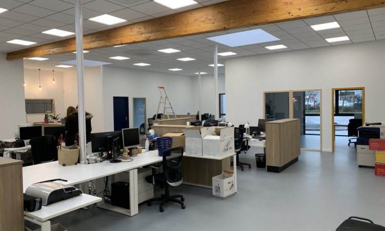 Installation électrique bureaux Light Air - Monts du Lyonnais - Alextricité Générale