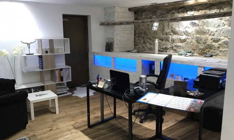 Mise aux normes électrique pour bureau - Monts du Lyonnais - Alextricité Générale