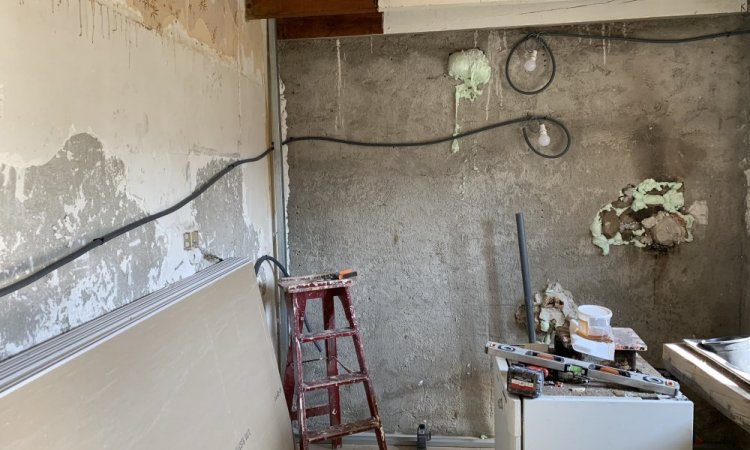 Mise aux normes électrique pour cuisine - Monts du Lyonnais  -Alextricité Générale