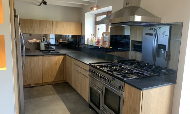 Mise aux normes électrique pour cuisine - Monts du Lyonnais  -Alextricité Générale